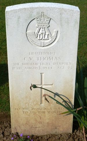 Lt C V Thomas' CWGC headstone.