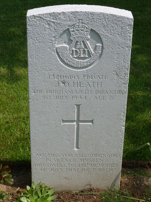 Pte J O Heath's CWGC headstone.