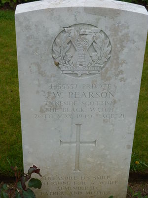 L/Cpl J W Pearson's CWGC headstone.