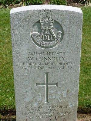 Pte W Connolly's CWGC headstone.