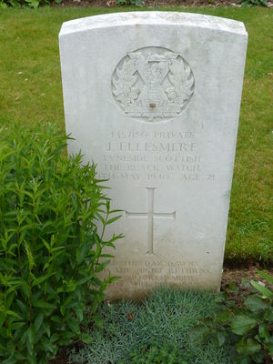 Pte J Ellesmere's CWGC headstone.