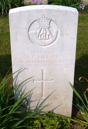 Lt F C Livesey's CWGC headstone.