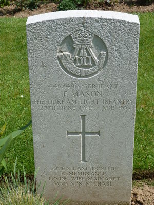 Sgt F Mason's CWGC headstone.