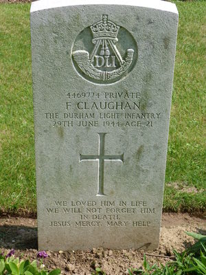 Pte F Claughan's CWGC headstone.