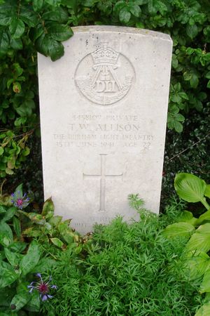 Pte T W Allison's CWGC headstone.