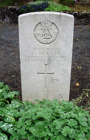 Pte J S McEwan's CWGC headstone.