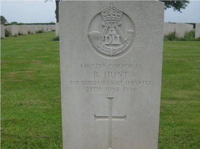 R.Hunt-headstone.jpg