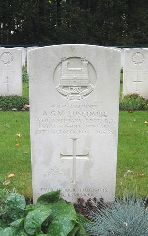 CWGC Headstone - Gunner Arthur George Milman Luscombe, 55th Anti-Tank Regiment.
