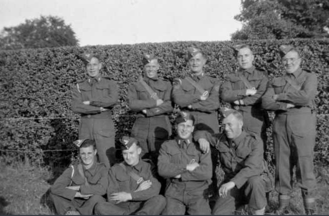 File:Group inc Fred Hensley on the right..jpeg