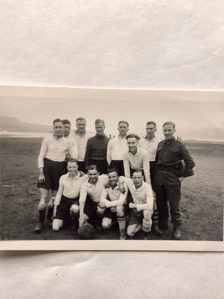 File:Iceland football team.jpg