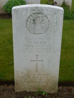 Pte D Dean's CWGC headstone.