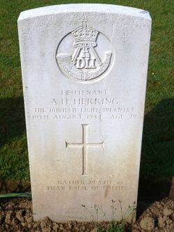 Lt A H Herring's CWGC headstone.